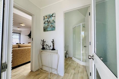 Photo of property in 98 Victoria Street, Coromandel, 3506