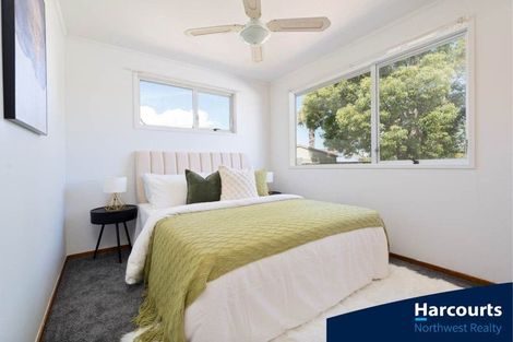 Photo of property in 16 Glen Road, Ranui, Auckland, 0612