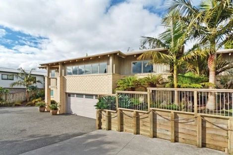 Photo of property in 319a Albany Highway, Rosedale, Auckland, 0632