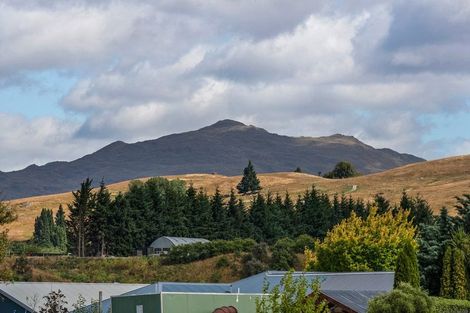 Photo of property in 1 Mcivor Lane, Lake Hayes, Queenstown, 9304