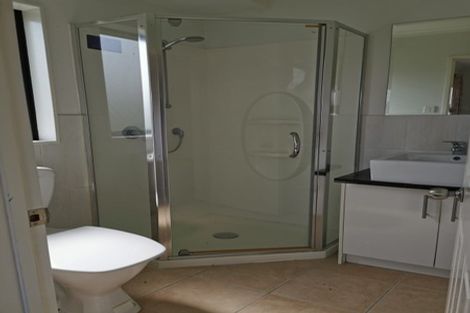 Photo of property in 21a Kirrie Avenue, Te Atatu South, Auckland, 0610