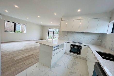 Photo of property in 82b Eversleigh Road, Belmont, Auckland, 0622