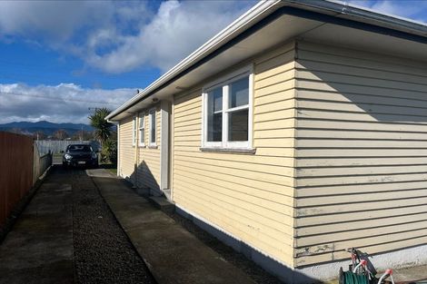 Photo of property in 2 Collingwood Street, Levin, 5510