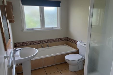 Photo of property in 112 Harbour View Road, Omokoroa, 3114