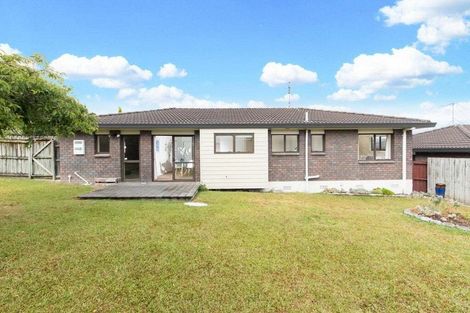 Photo of property in 1/111 Sturges Road, Henderson, Auckland, 0612