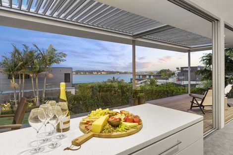 Photo of property in 443 Riddell Road, Glendowie, Auckland, 1071