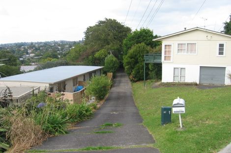 Photo of property in 2/258 Wairau Road, Glenfield, Auckland, 0627