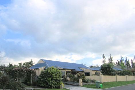 Photo of property in 17 Kopu Drive, Pyes Pa, Tauranga, 3112