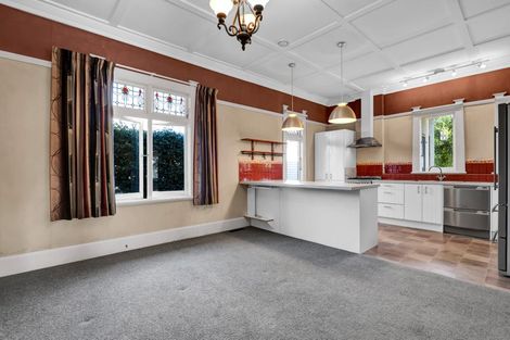 Photo of property in 15 Seyton Street, Stratford, 4332