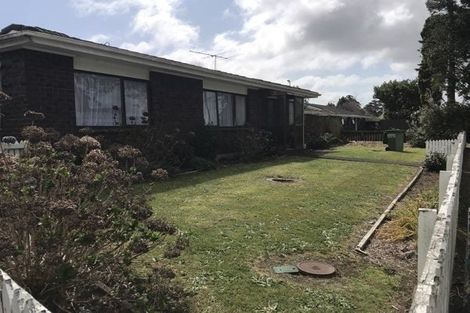 Photo of property in 10a Sharivari Place, Conifer Grove, Takanini, 2112