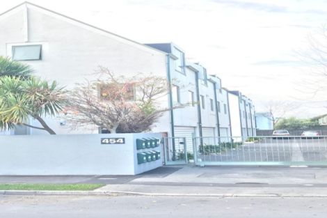 Photo of property in Hagley Mews, 6/454 Hagley Avenue, Christchurch Central, Christchurch, 8011
