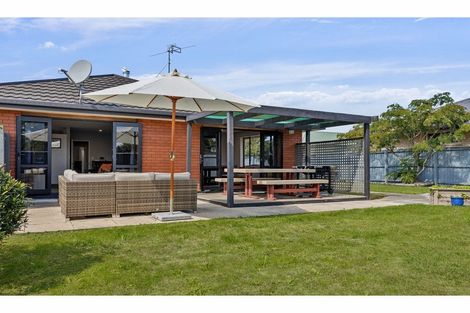 Photo of property in 33 Welsford Street, Woodend, 7610