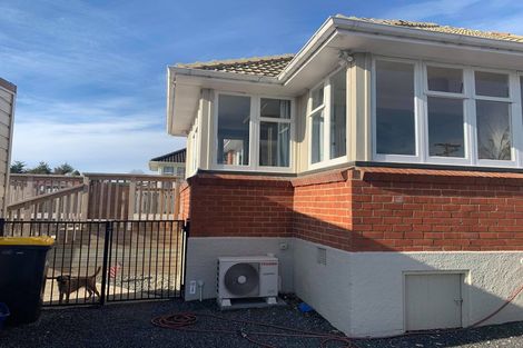 Photo of property in 28 Burgess Street, Green Island, Dunedin, 9018