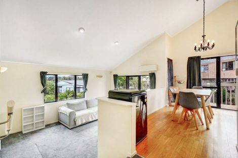Photo of property in 2/28 Pahi Place, West Harbour, Auckland, 0618