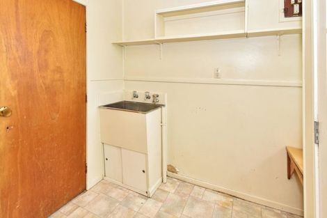 Photo of property in 2/7 Seton Place, Clover Park, Auckland, 2019