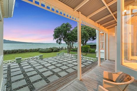 Photo of property in 36 Oxford Terrace, Devonport, Auckland, 0624