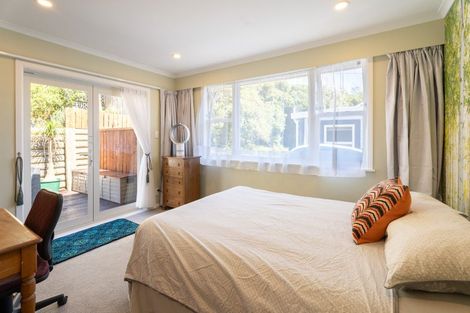 Photo of property in 97a Glanmire Road, Newlands, Wellington, 6037