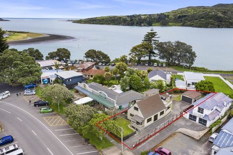 Photo of property in 8 Wallis Street, Raglan, 3225