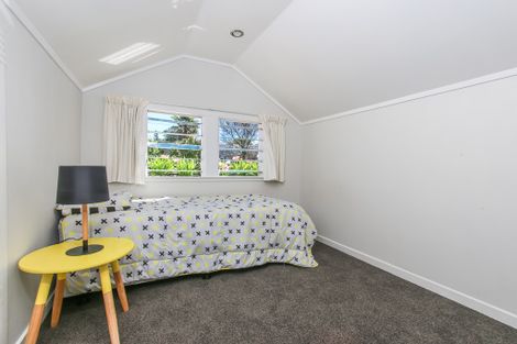 Photo of property in 6 Parker Avenue, New Lynn, Auckland, 0600