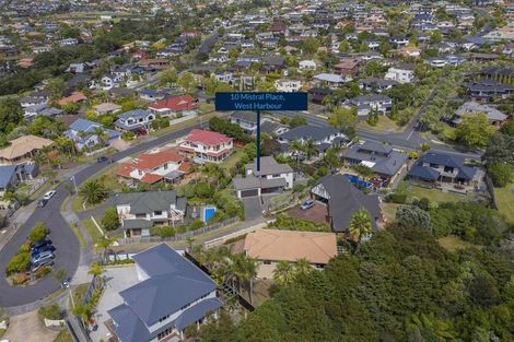 Photo of property in 10 Mistral Place, West Harbour, Auckland, 0618