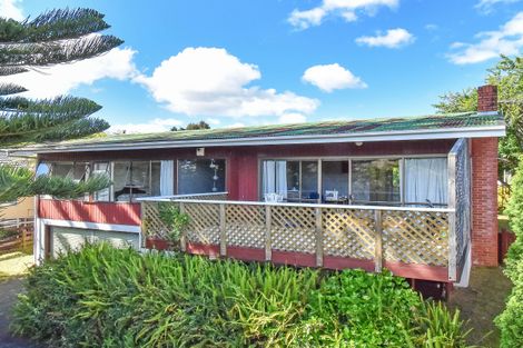 Photo of property in 13 Lawrence Crescent, Hillpark, Auckland, 2102