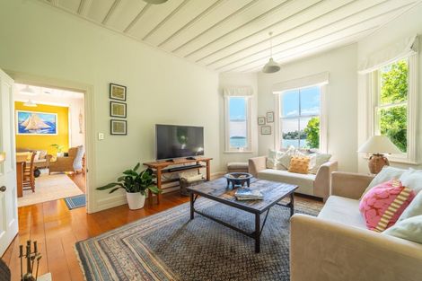 Photo of property in 16 Creswell Street, Opua, 0200