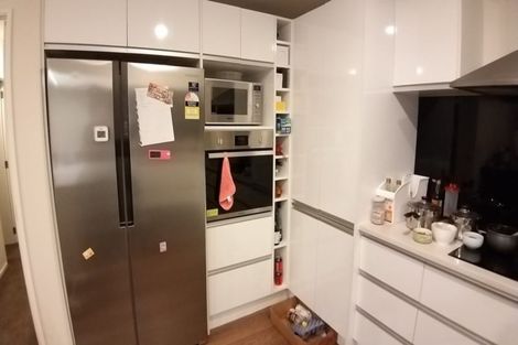 Photo of property in 2/67 Aviemore Drive, Highland Park, Auckland, 2010