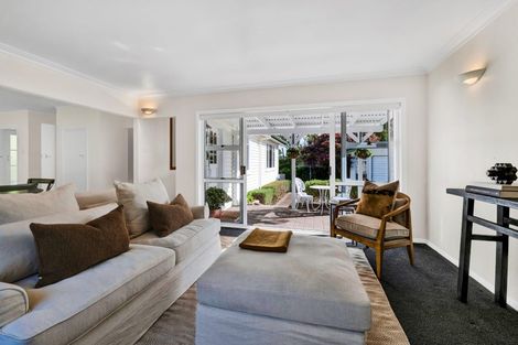 Photo of property in 10 Tasman Street, Vogeltown, New Plymouth, 4310