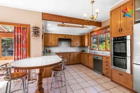 Photo of property in 345 Hebden Crescent, Kelson, Lower Hutt, 5010