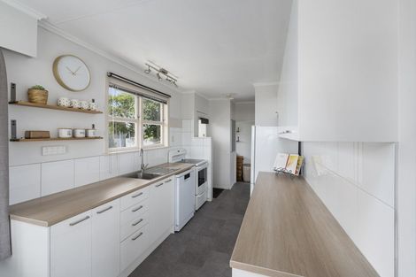 Photo of property in 16 Anakiwa Street, Kelvin Grove, Palmerston North, 4414