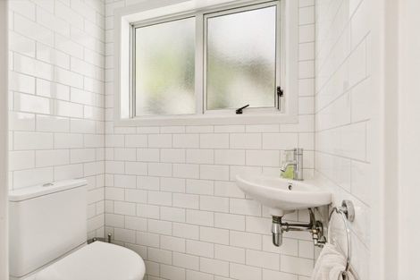 Photo of property in 122 Maida Vale Road, Roseneath, Wellington, 6011