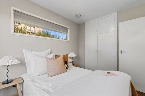 Photo of property in 2/9 Somme Street, St Albans, Christchurch, 8014