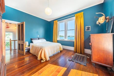 Photo of property in 55 Paremata Road, Paremata, Porirua, 5024