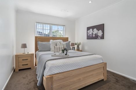 Photo of property in 121 Everglade Drive, Totara Heights, Auckland, 2105