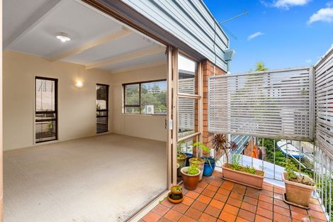 Photo of property in 2/3 Omana Road, Milford, Auckland, 0620