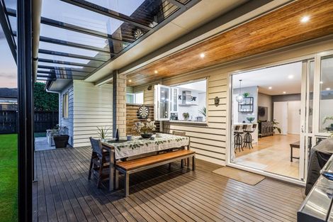 Photo of property in 17 Floyd Road, Riverhead, 0820