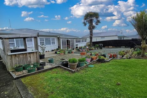 Photo of property in 103 Hurndall Street East, Maungaturoto, 0520