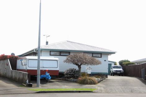 Photo of property in 12 Essex Place, Springvale, Whanganui, 4501