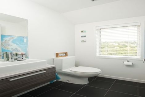 Photo of property in 38 Hawtrey Terrace, Churton Park, Wellington, 6037