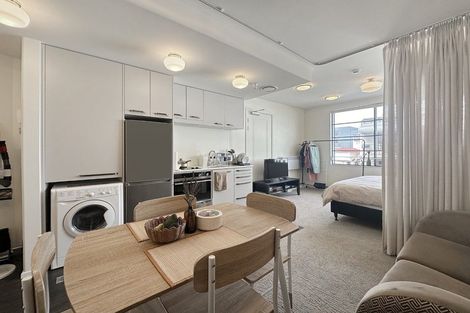 Photo of property in 106/3 Roxburgh Street, Mount Victoria, Wellington, 6011