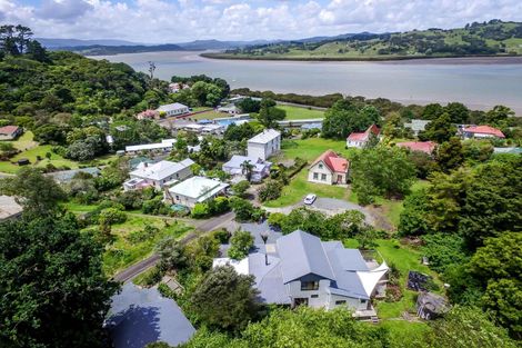 Photo of property in 5 Kirkpatrick Street, Kohukohu, 0491