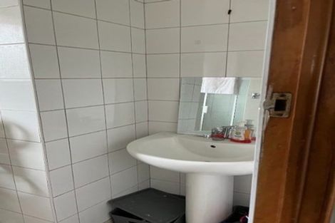 Photo of property in 1 Coronation Road, Hillcrest, Auckland, 0627