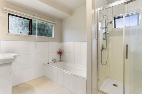 Photo of property in 10 Ceramco Place, Torbay, Auckland, 0630