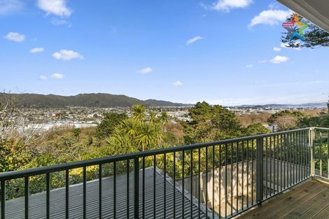 Photo of property in 14 Pomare Road, Tirohanga, Lower Hutt, 5010