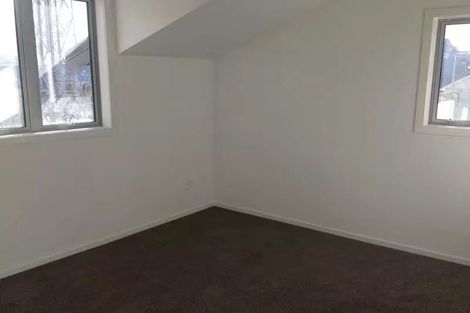 Photo of property in 4/50 Elizabeth Street, Moera, Lower Hutt, 5010