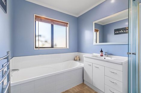 Photo of property in 19 Winnie Vine Place, Dunsandel, Leeston, 7682