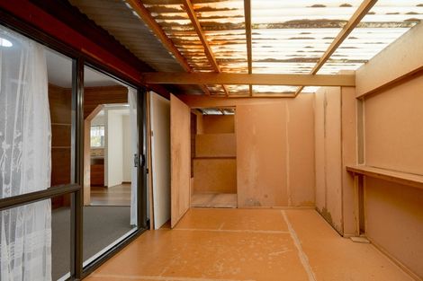 Photo of property in 1/76 Chilcott Road, Henderson, Auckland, 0612