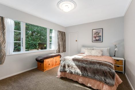 Photo of property in 43 Moores Valley Road, Wainuiomata, Lower Hutt, 5014