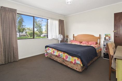 Photo of property in 2a Saint Lukes Place, Bader, Hamilton, 3206