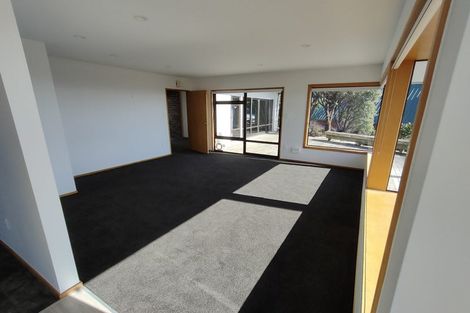 Photo of property in 7 Drayton Drive, Mount Pleasant, Christchurch, 8081